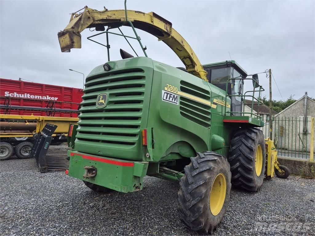 John Deere 7300 牧草收穫機