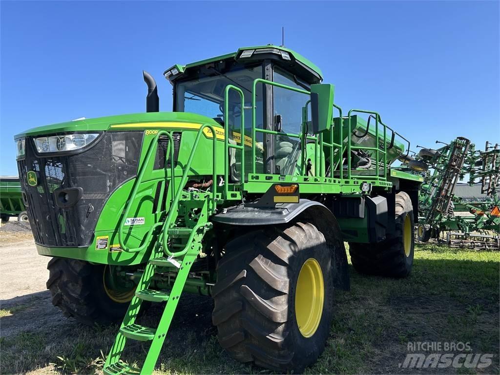 John Deere 800R 牽引式噴霧機