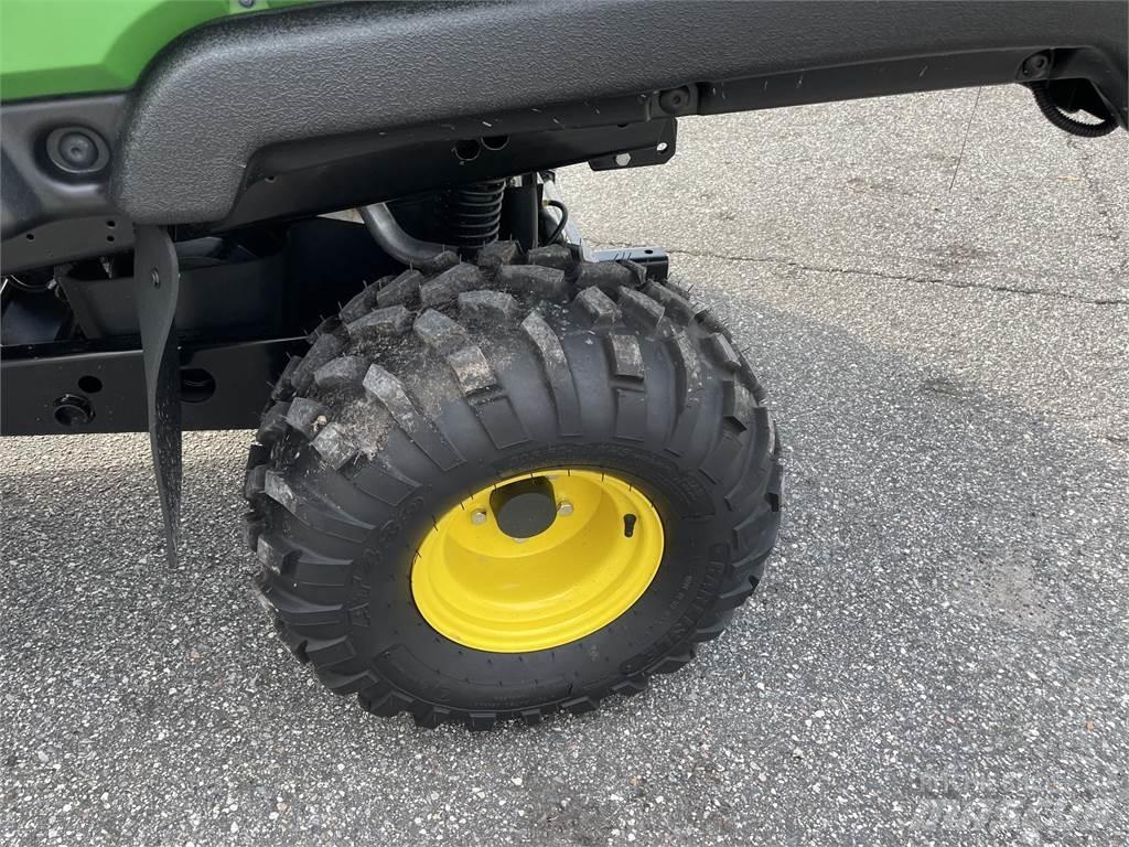 John Deere 815E 多用途機械