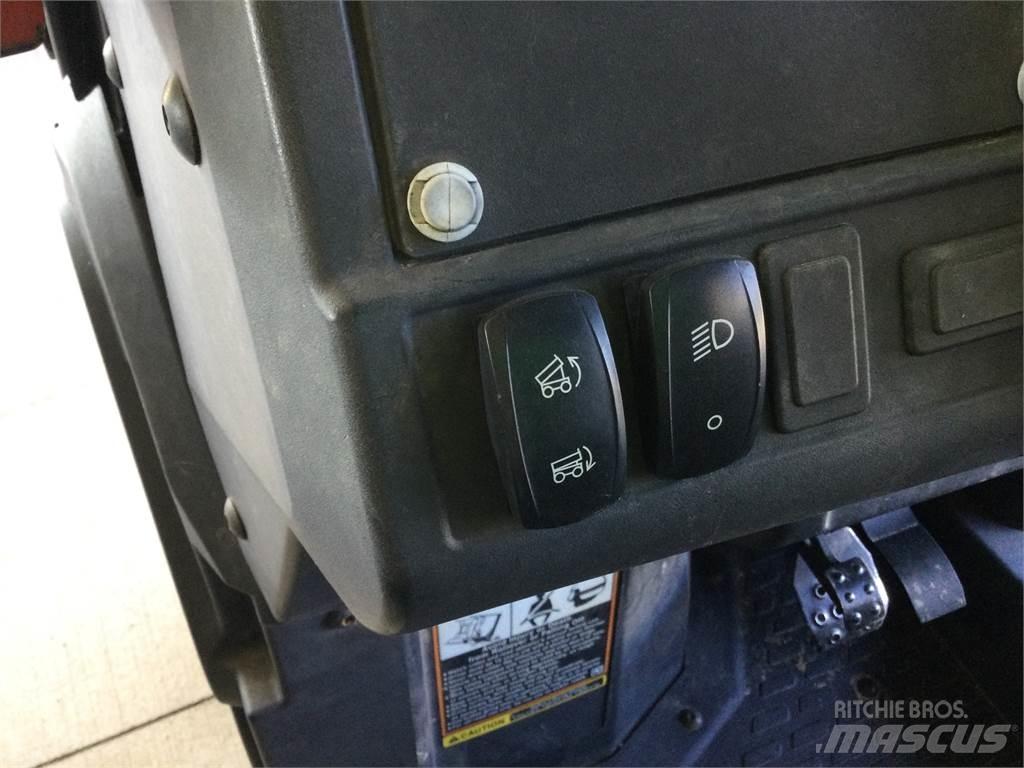 John Deere 835M 多用途機械