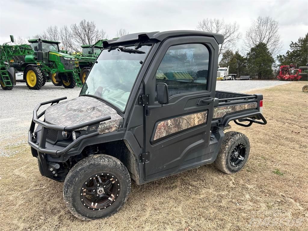 John Deere 835R 多用途機械