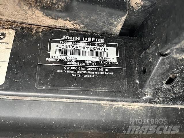 John Deere 835R 多用途機械