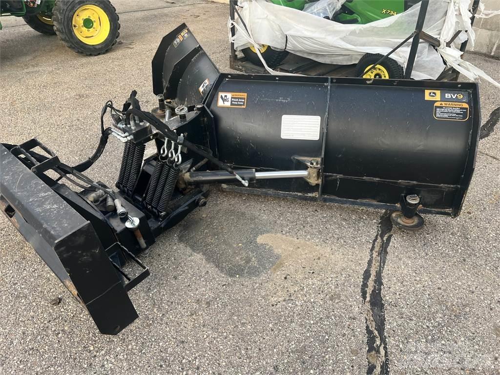 John Deere BV9 前端裝載機和挖掘機