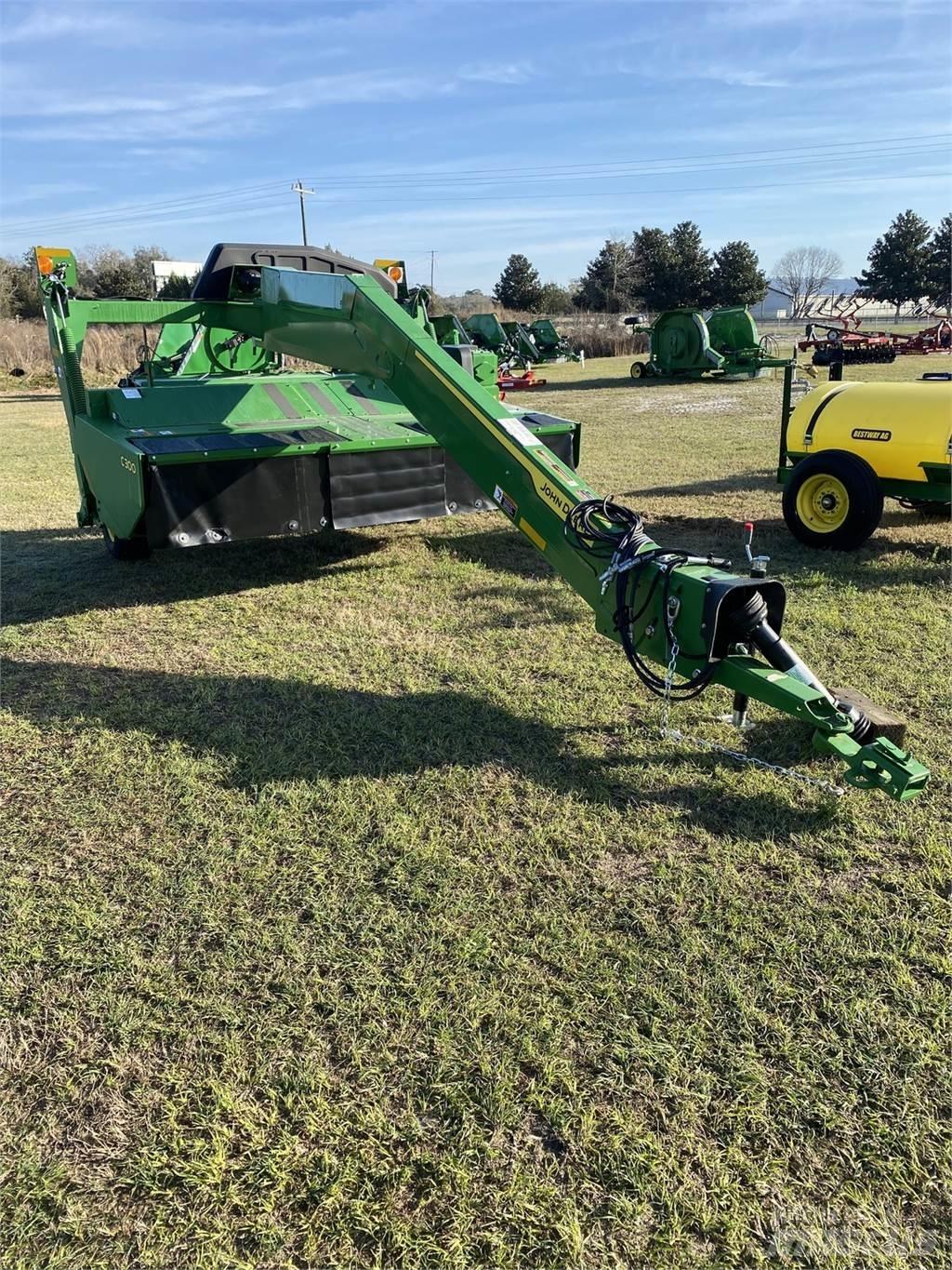 John Deere C300 割草調節裝置