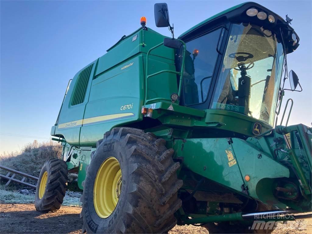 John Deere C670 聯合收穫機