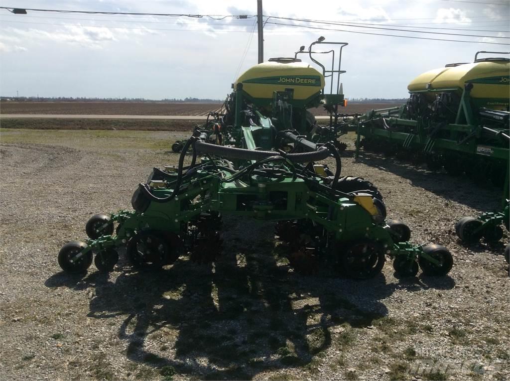 John Deere DR18 種植器