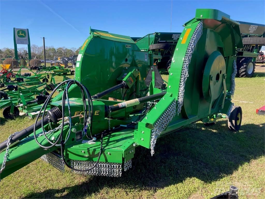John Deere FC15E 草捆撕碎機、切割機、拆袋機