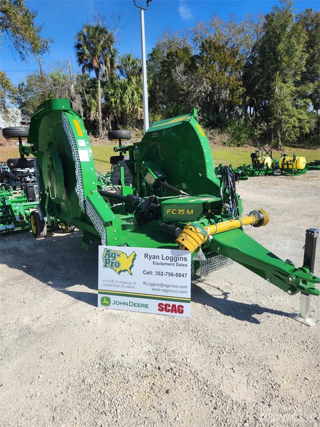 John Deere FC15M 草捆撕碎機、切割機、拆袋機