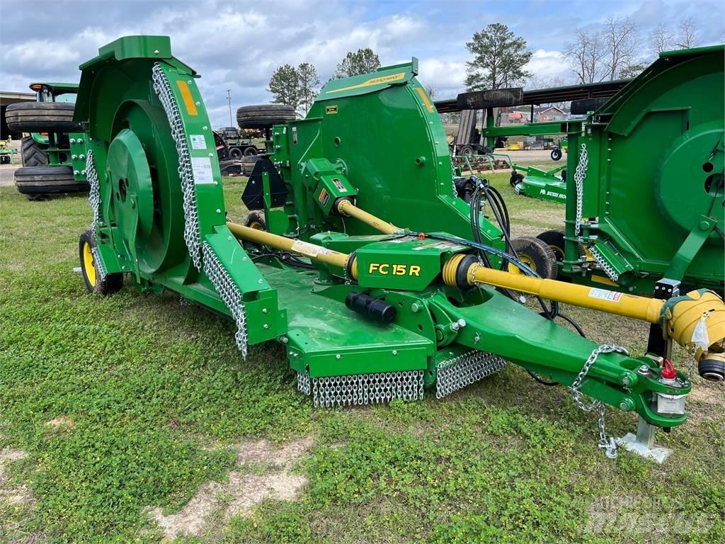 John Deere FC15R 草捆撕碎機、切割機、拆袋機