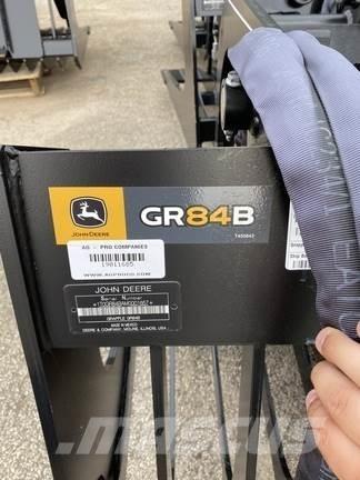 John Deere GR84B 其他組件
