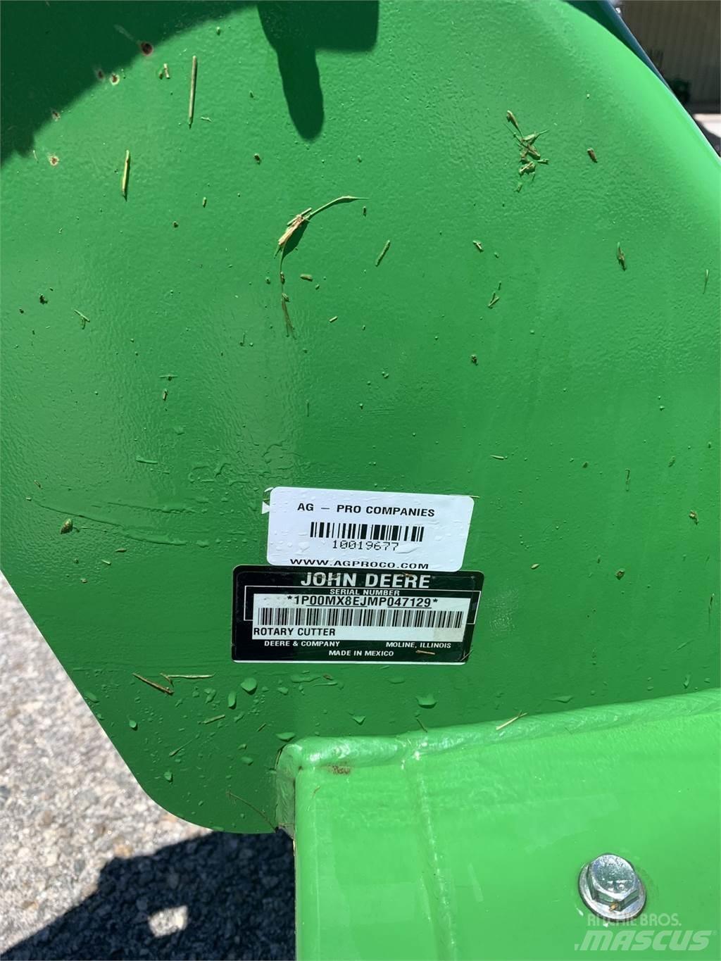 John Deere MX8 草捆撕碎機、切割機、拆袋機