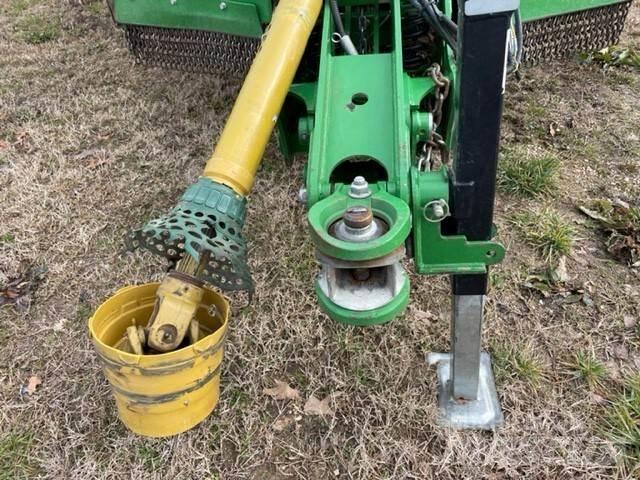 John Deere R20 草捆撕碎機、切割機、拆袋機