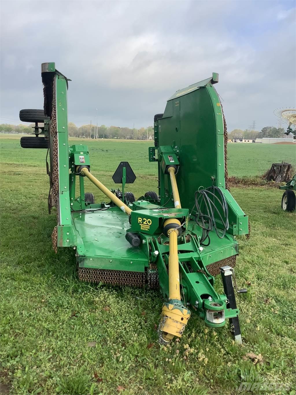 John Deere R20 草捆撕碎機、切割機、拆袋機