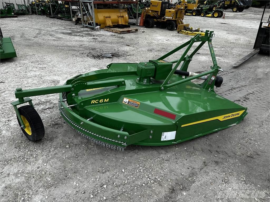 John Deere RC6M 草捆撕碎機、切割機、拆袋機