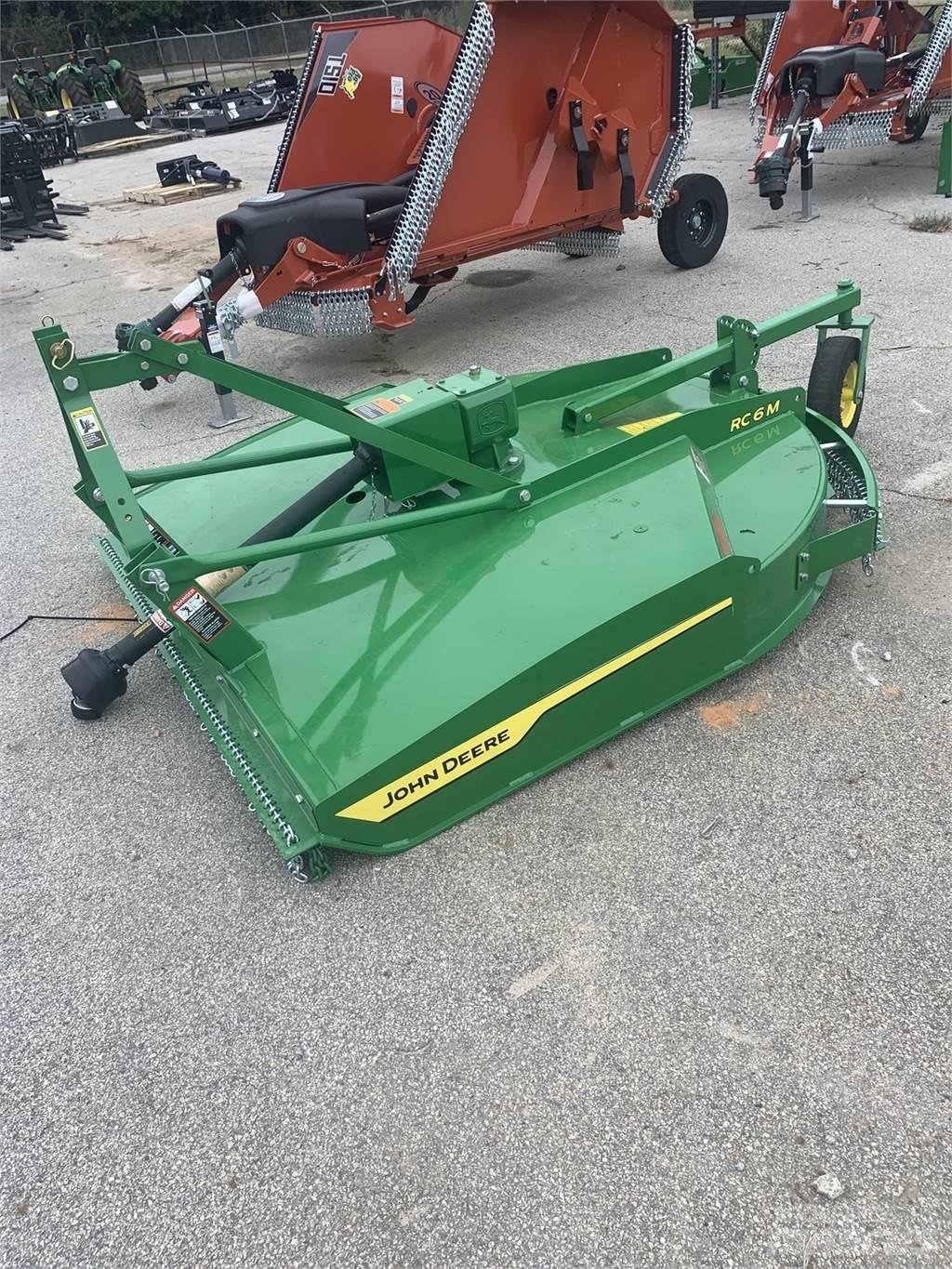 John Deere RC6M 草捆撕碎機、切割機、拆袋機