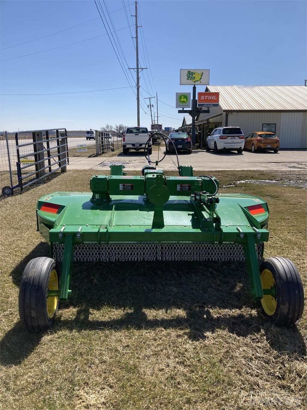 John Deere RC8M 草捆撕碎機、切割機、拆袋機