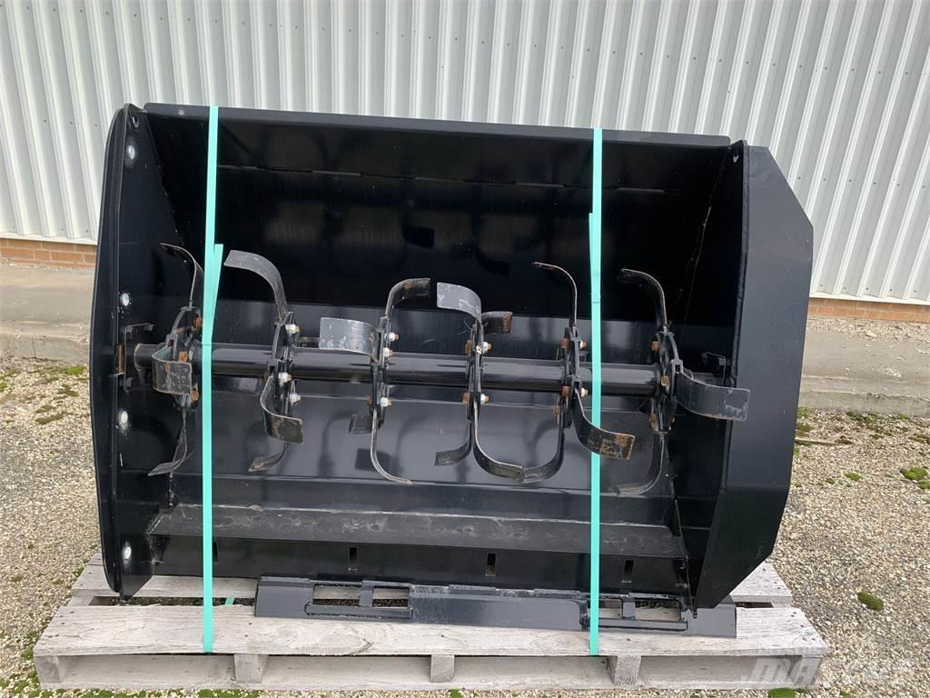 John Deere RT52 動力耙和旋轉式耕耘機