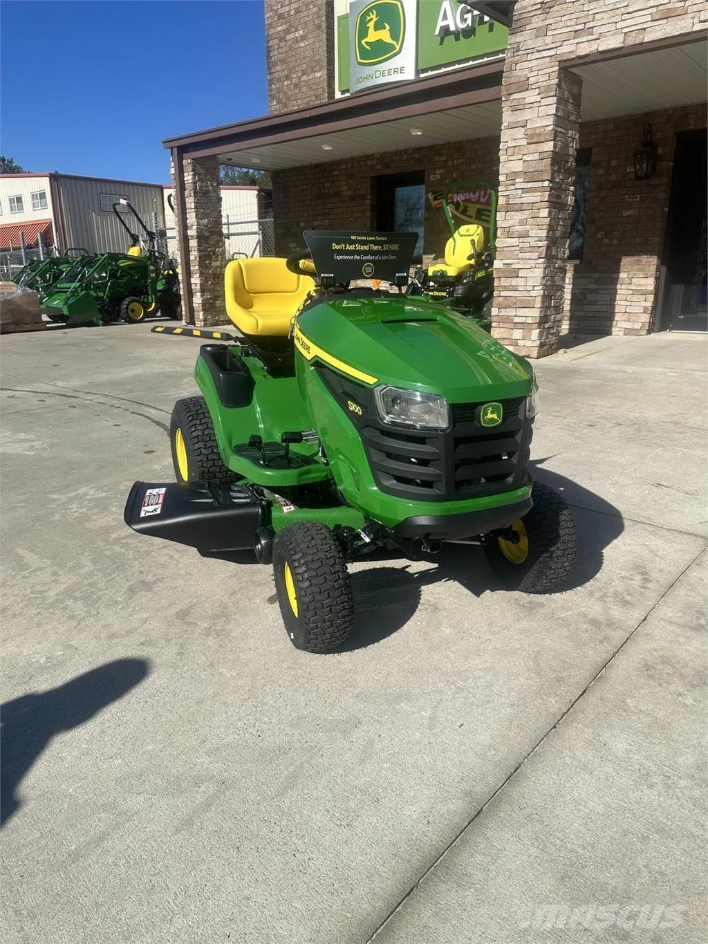John Deere S100 騎乘式割草機
