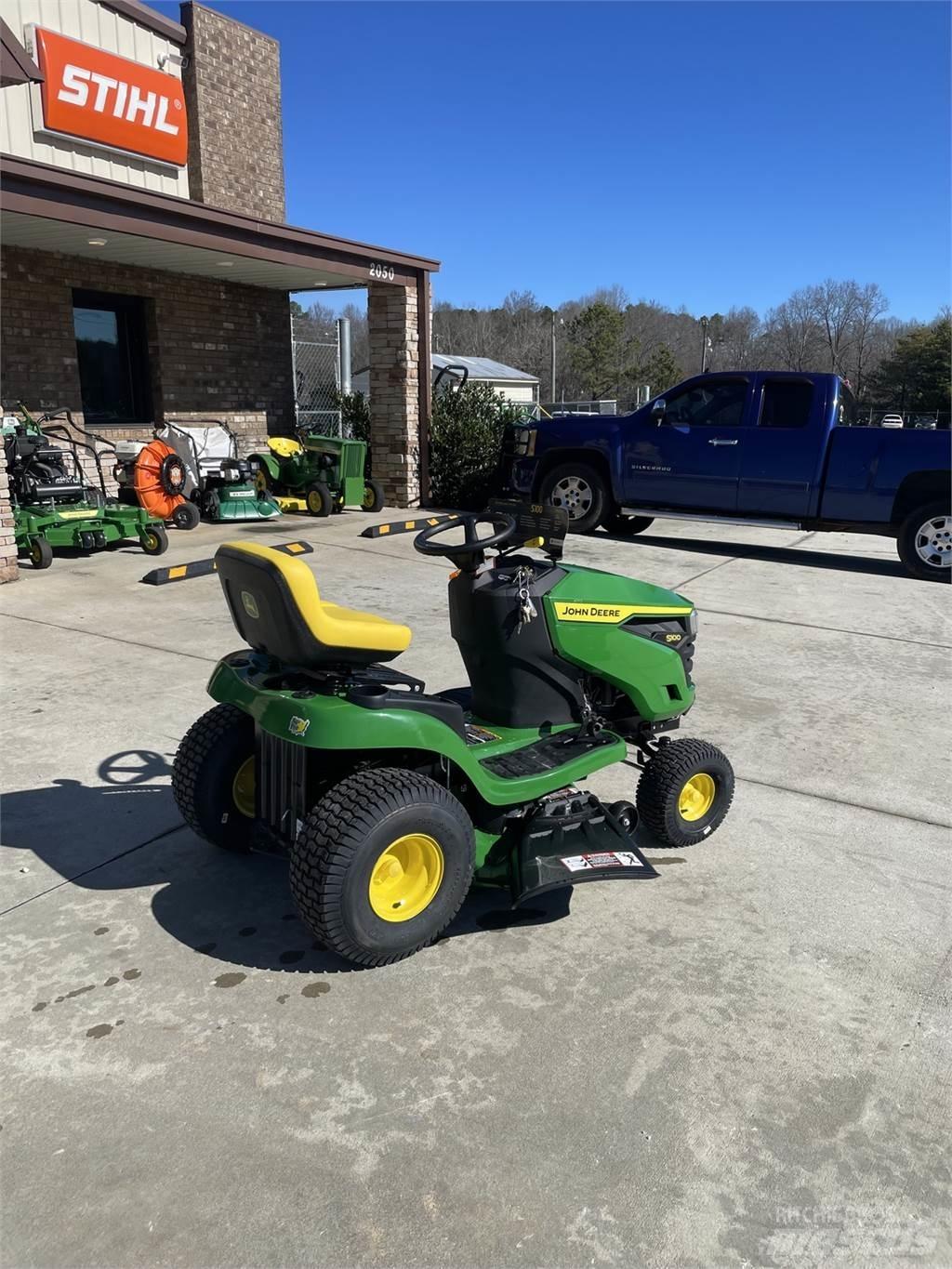 John Deere S100 騎乘式割草機