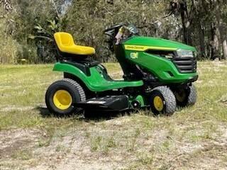 John Deere S100 騎乘式割草機