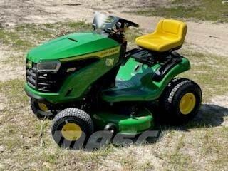 John Deere S100 騎乘式割草機