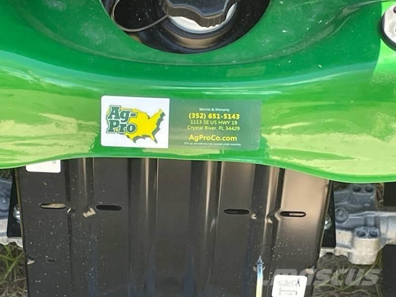 John Deere S100 騎乘式割草機