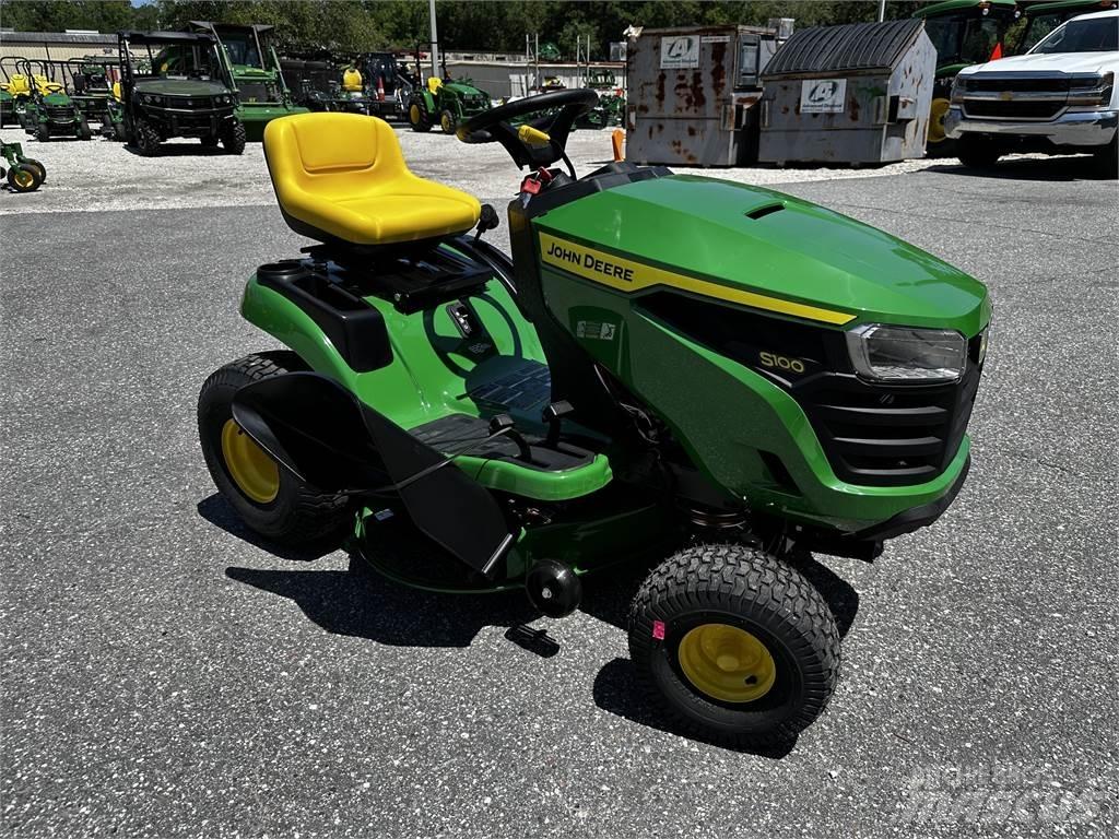 John Deere S100 騎乘式割草機
