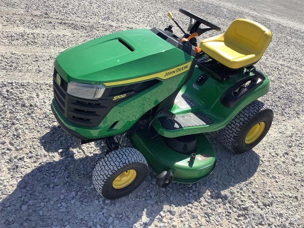 John Deere S100 騎乘式割草機