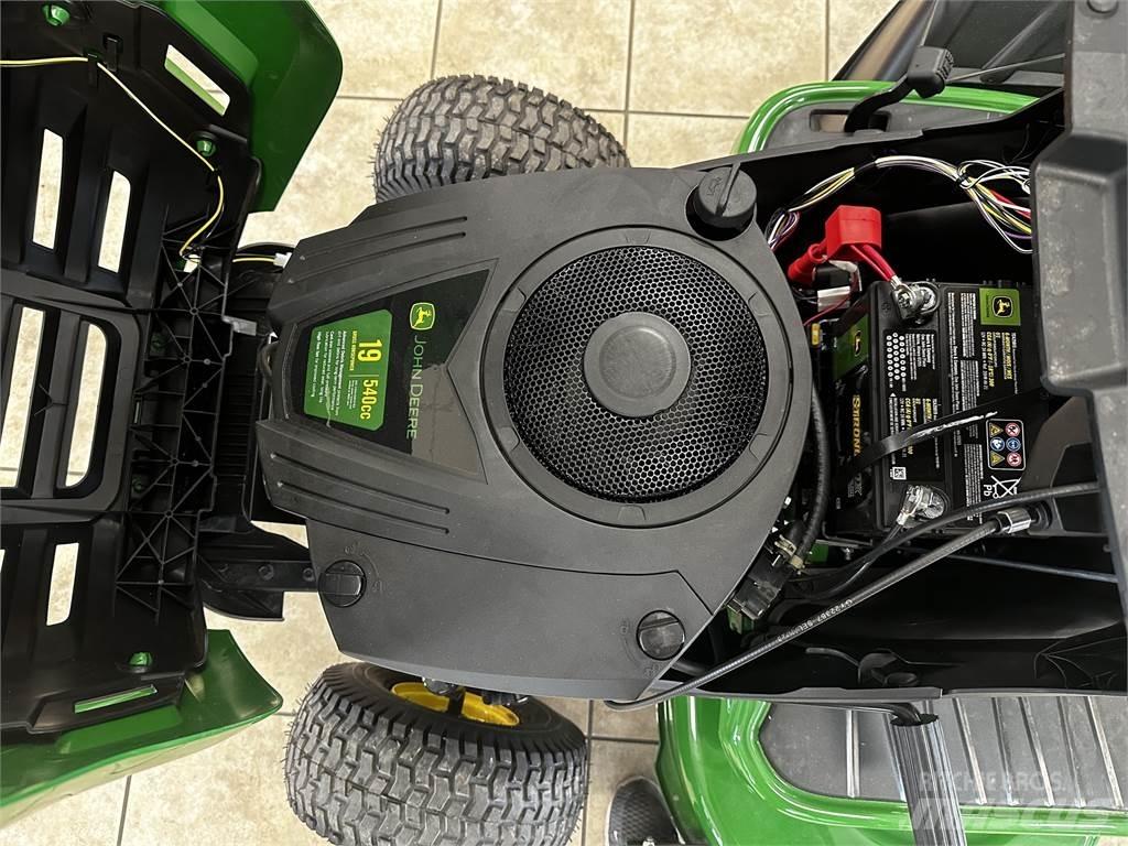 John Deere S110 騎乘式割草機