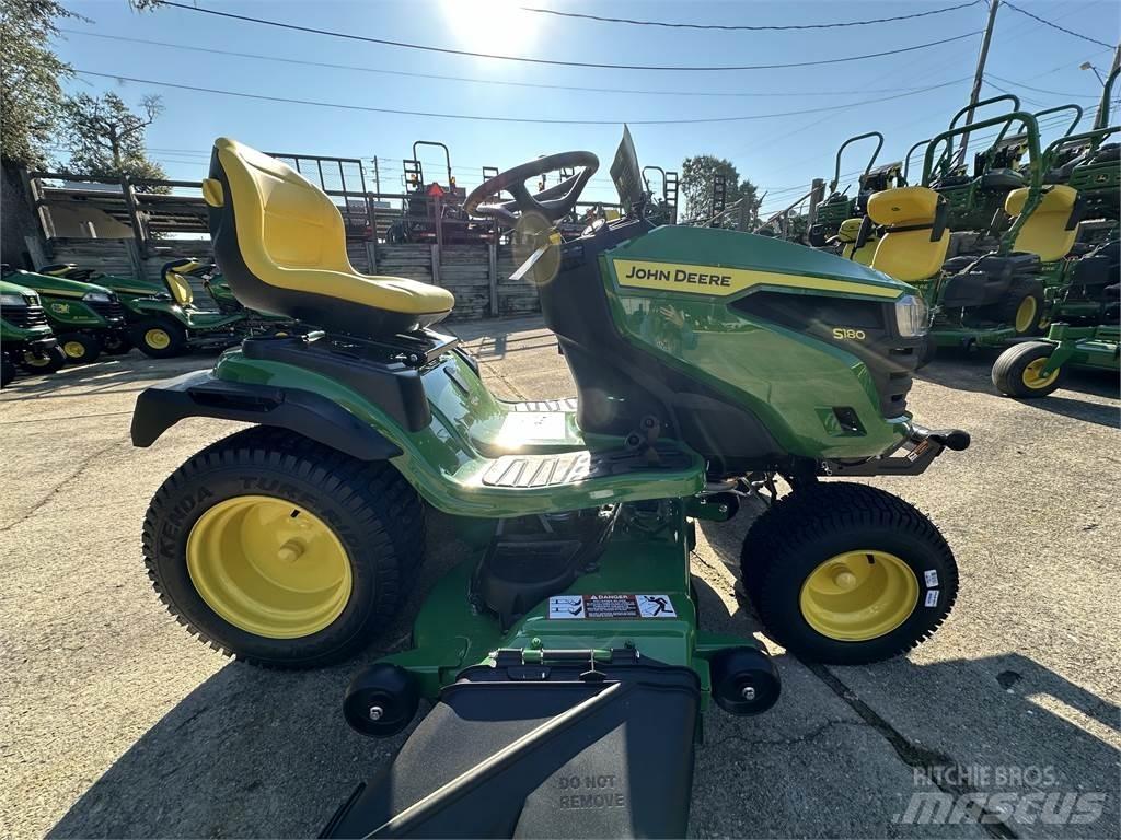John Deere S180 小型曳引機