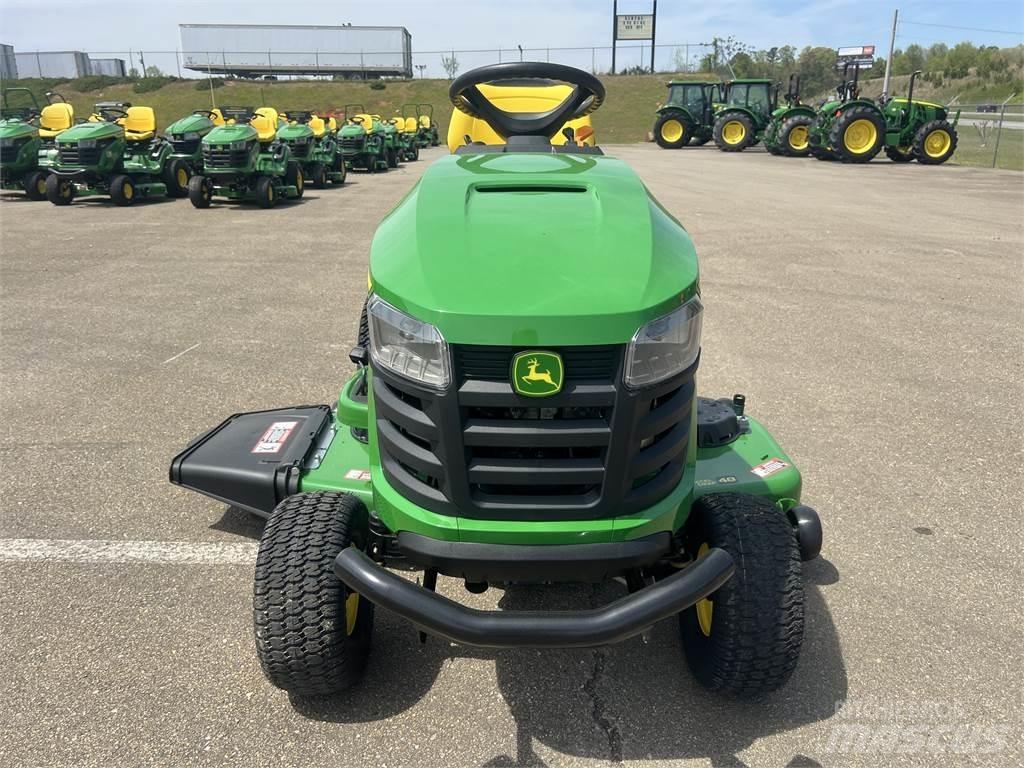 John Deere S240 小型曳引機