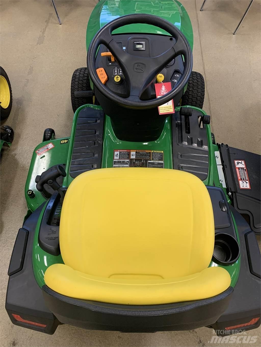 John Deere S240 小型曳引機