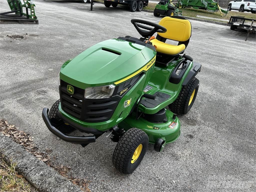 John Deere S240 小型曳引機