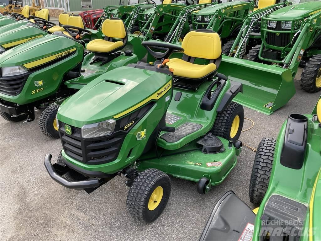 John Deere S240 小型曳引機