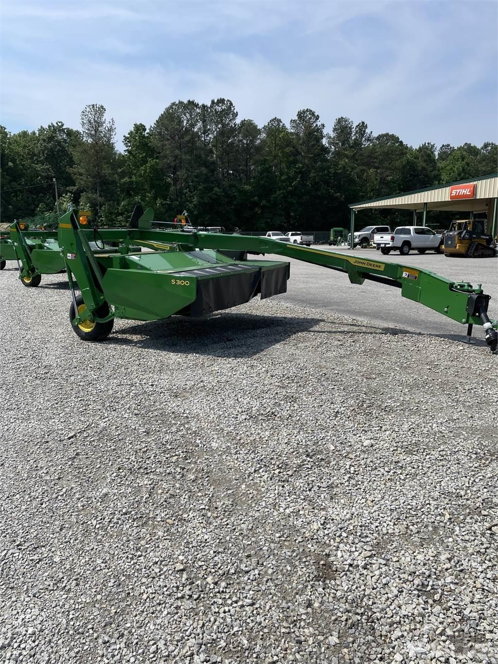 John Deere S300 割草調節裝置