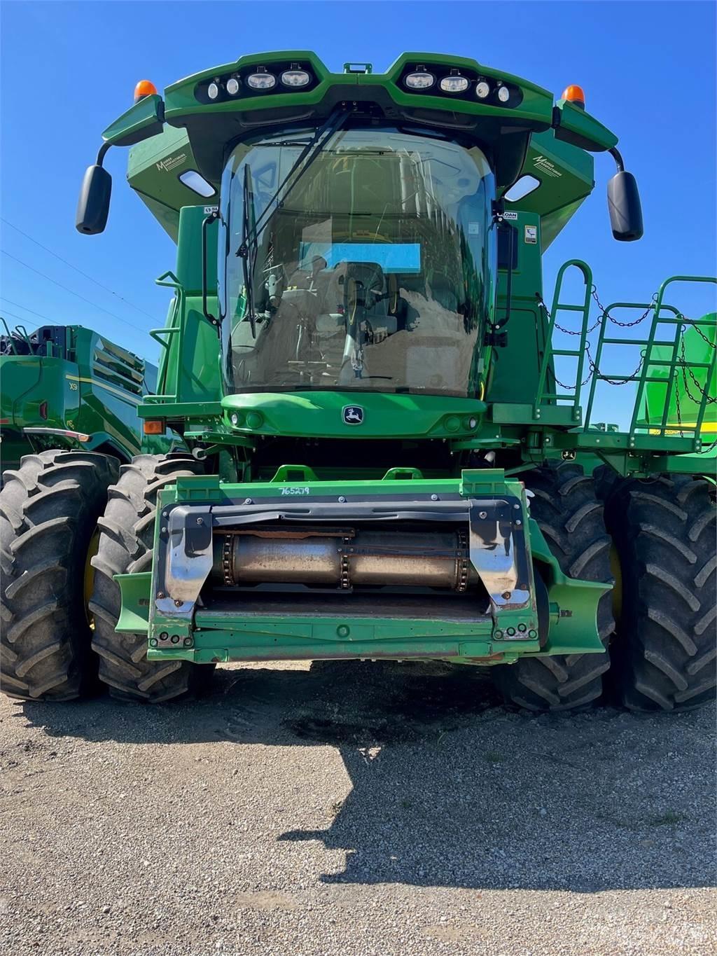 John Deere S680 聯合收穫機