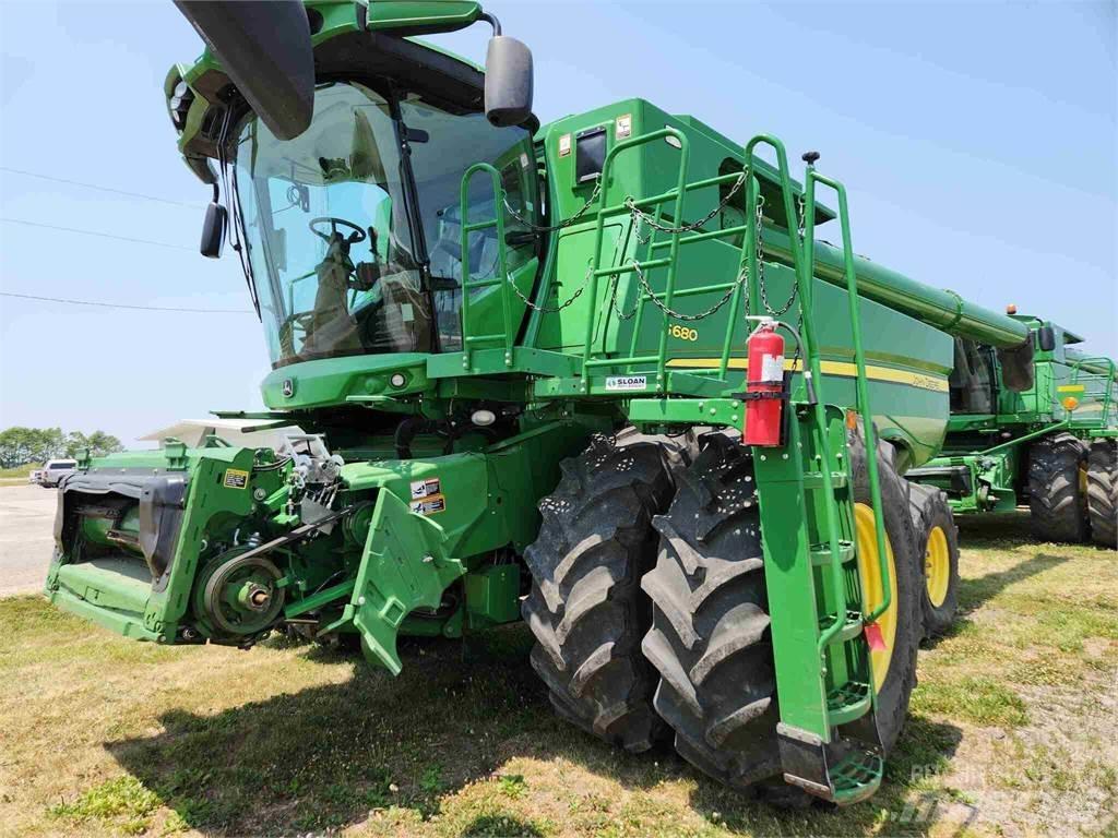 John Deere S680 聯合收穫機