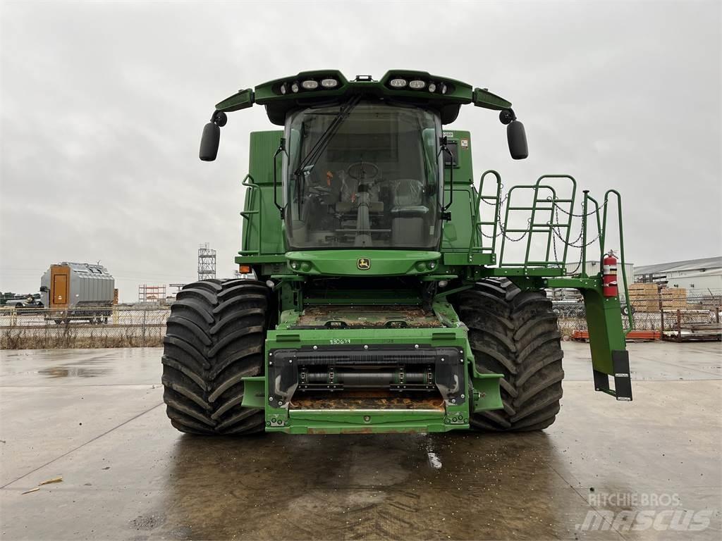 John Deere S780 聯合收穫機