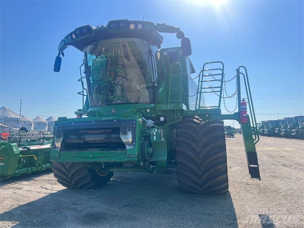 John Deere S790 聯合收穫機