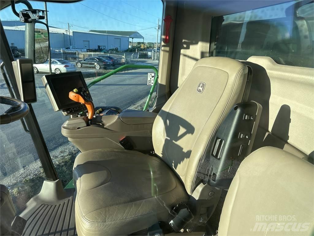 John Deere S790 聯合收穫機