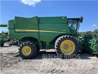 John Deere S790 聯合收穫機