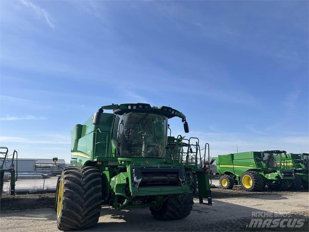 John Deere S790 聯合收穫機