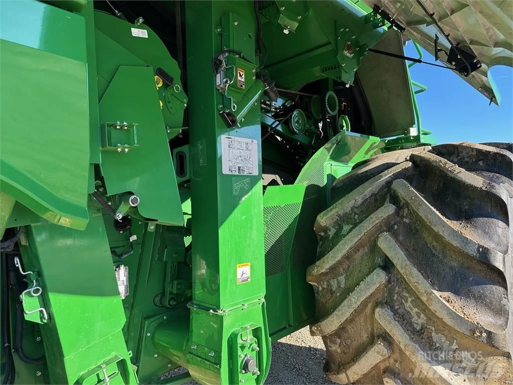 John Deere S790 聯合收穫機