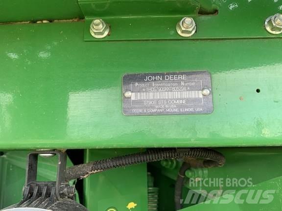 John Deere S790 聯合收穫機