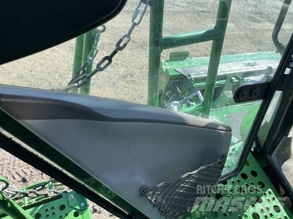 John Deere S790 聯合收穫機