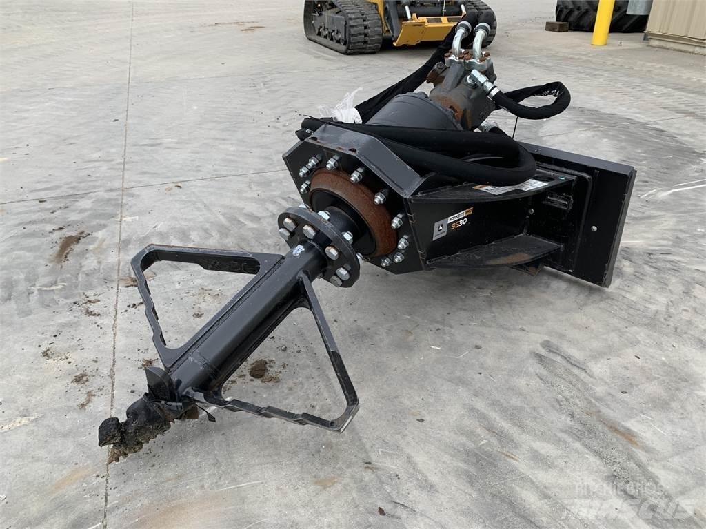 John Deere SS30 樹樁破碎機