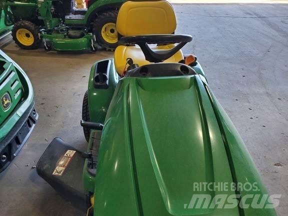 John Deere X304 騎乘式割草機
