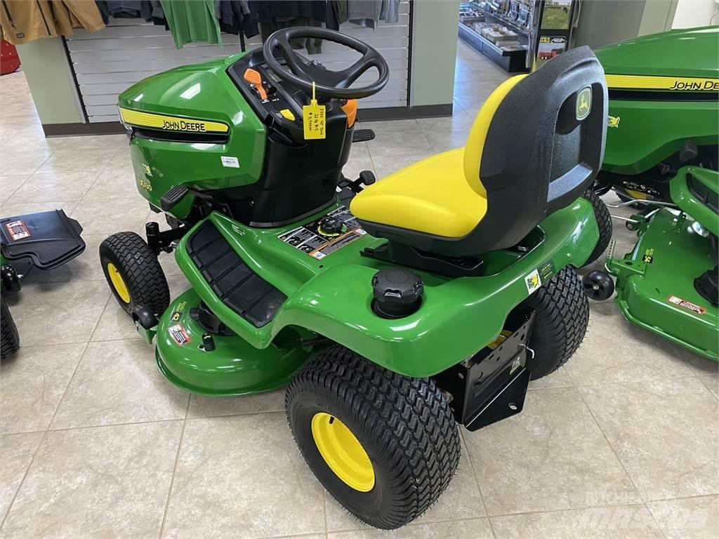 John Deere X330 小型曳引機