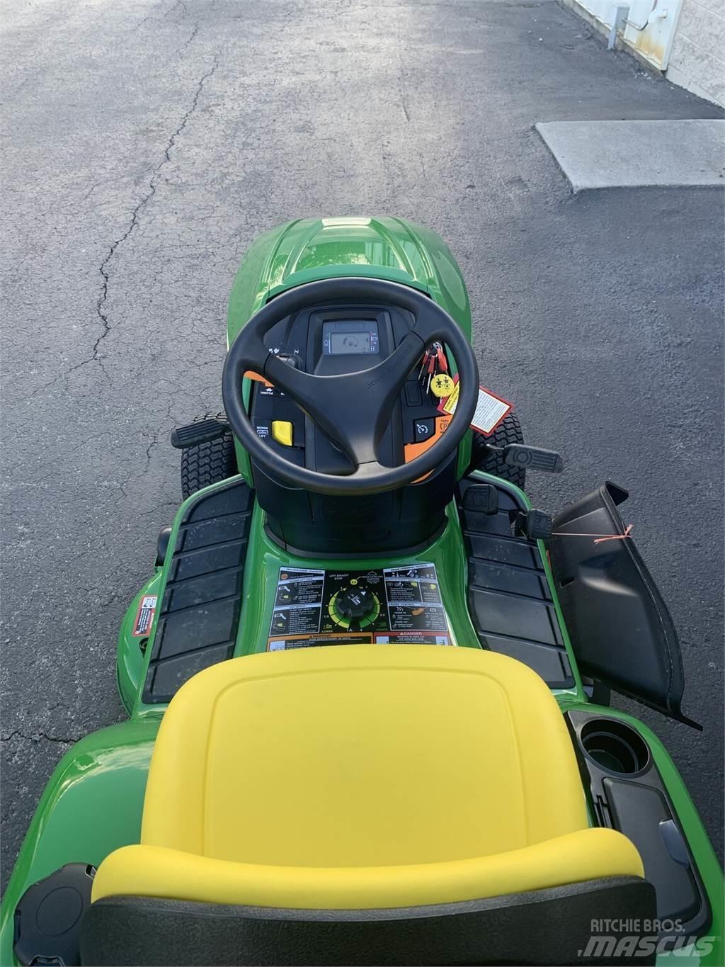 John Deere X350 小型曳引機