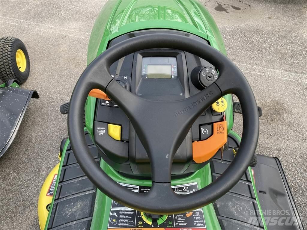 John Deere X350 小型曳引機